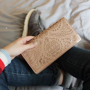 Tan Wallet